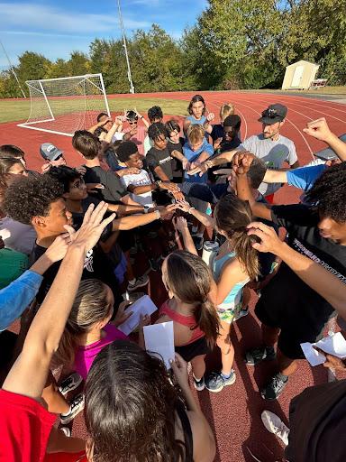 Cross Country Becomes Back-to-Back Region Champs